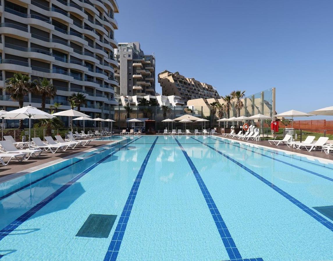 Play Hatzuk Beach Tel Aviv Dış mekan fotoğraf